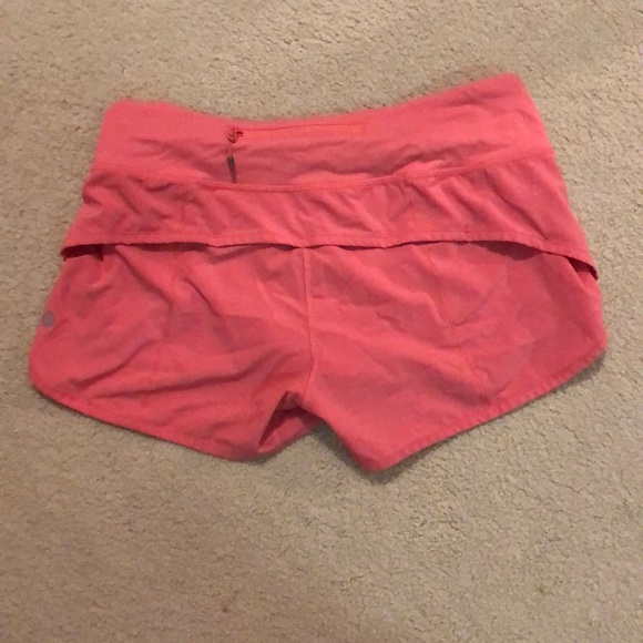 LULULEMON speed up short - Picture 2 of 2